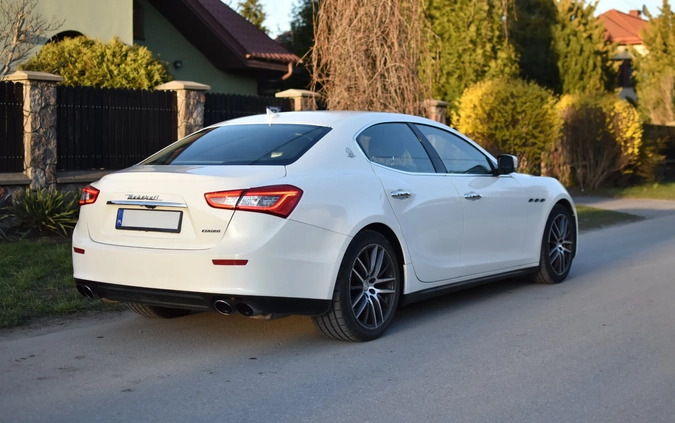 Maserati Ghibli cena 89790 przebieg: 123840, rok produkcji 2015 z Warszawa małe 191